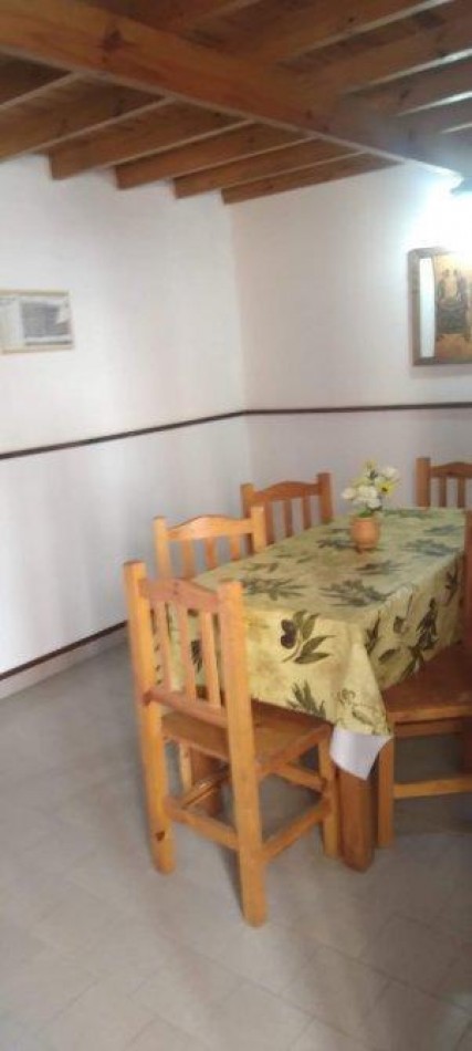 Complejo de Departamentos y Local.- Ubicado en Pleno centro de Mar de Ajo