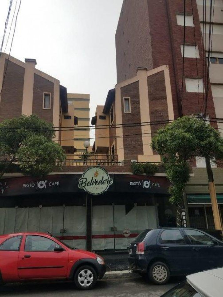 Complejo de Departamentos y Local.- Ubicado en Pleno centro de Mar de Ajo
