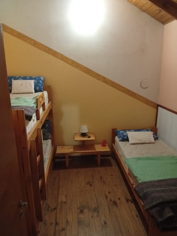 Complejo de Departamentos y Local.- Ubicado en Pleno centro de Mar de Ajo