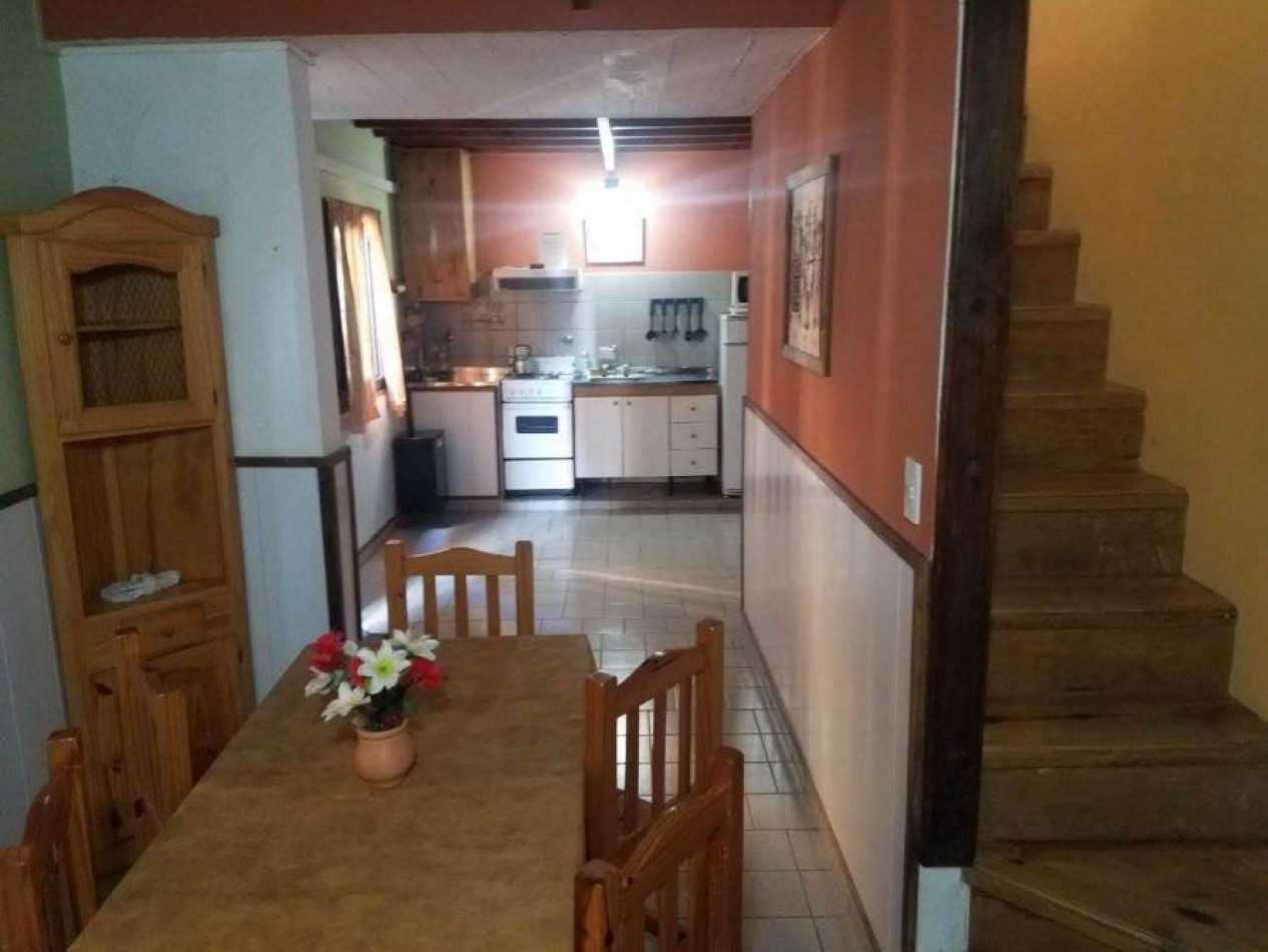 Complejo de Departamentos y Local.- Ubicado en Pleno centro de Mar de Ajo