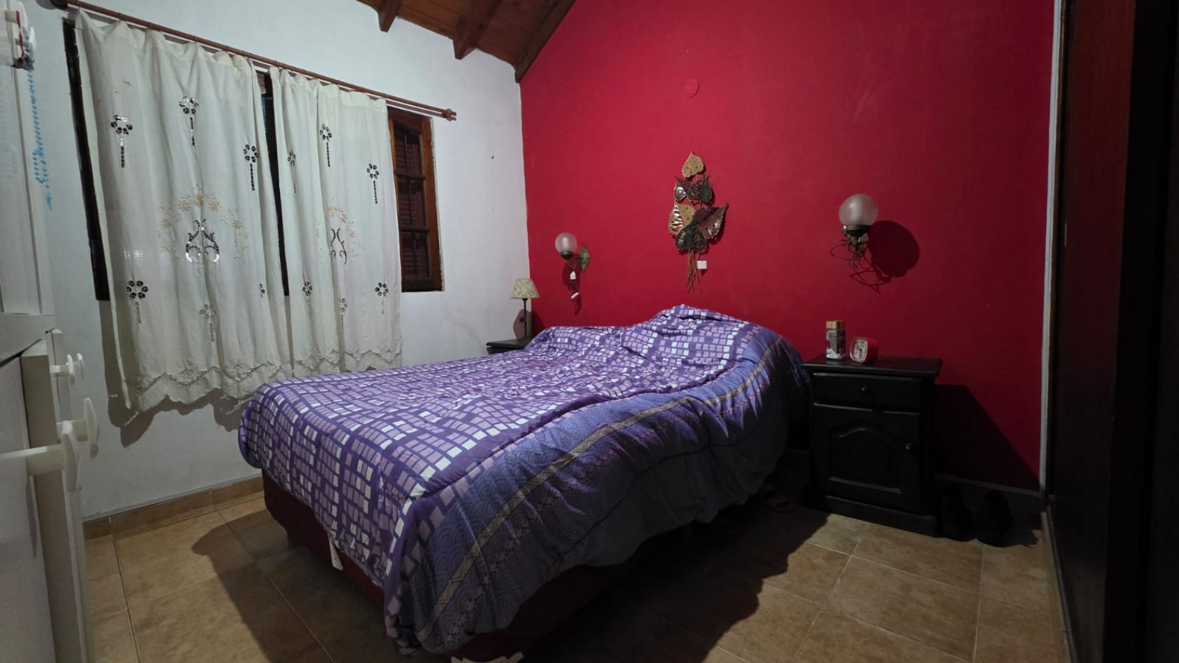 chalet de 4 ambientes sobre la calle La Rioja al 1100