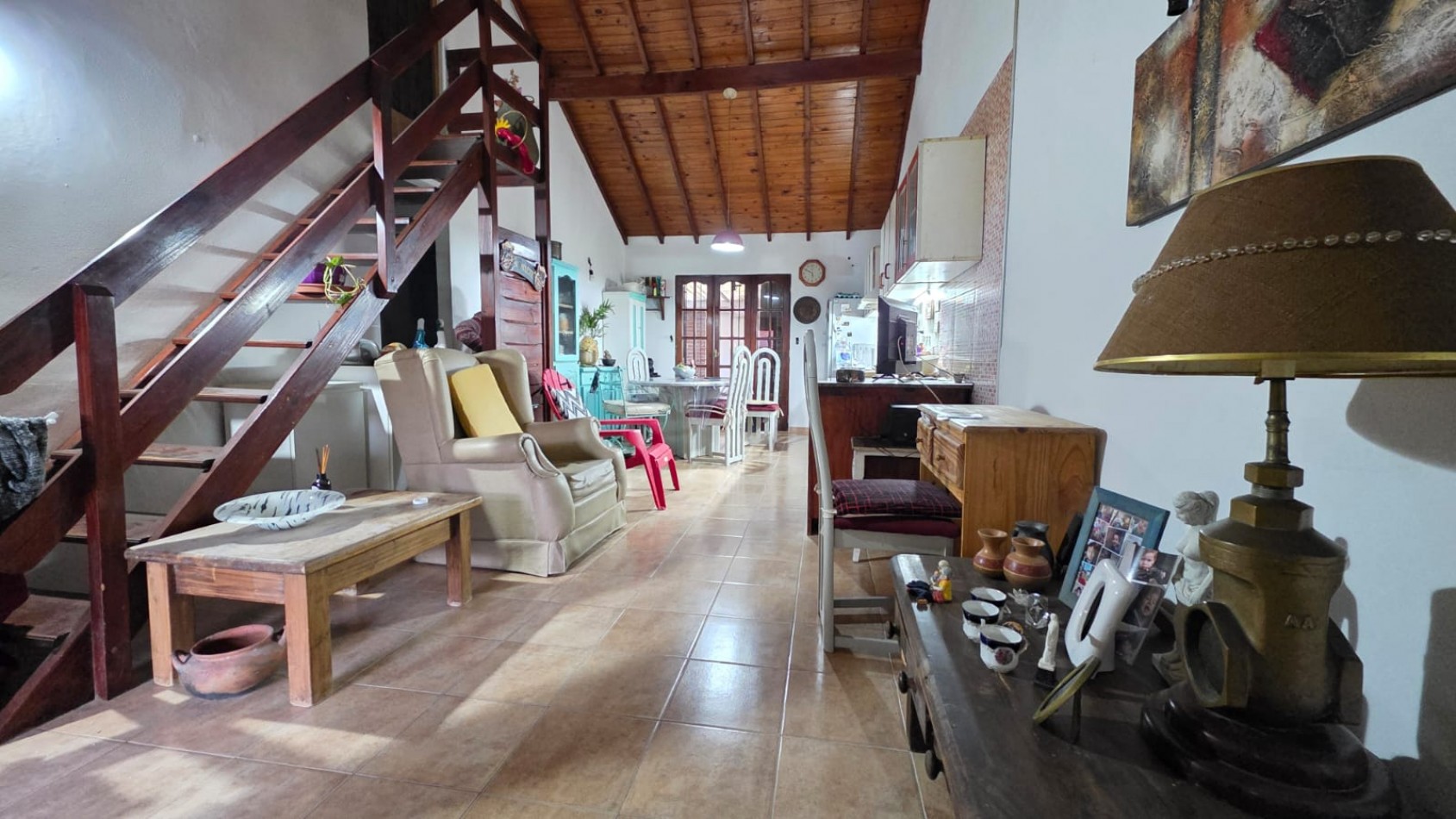 chalet de 4 ambientes sobre la calle La Rioja al 1100