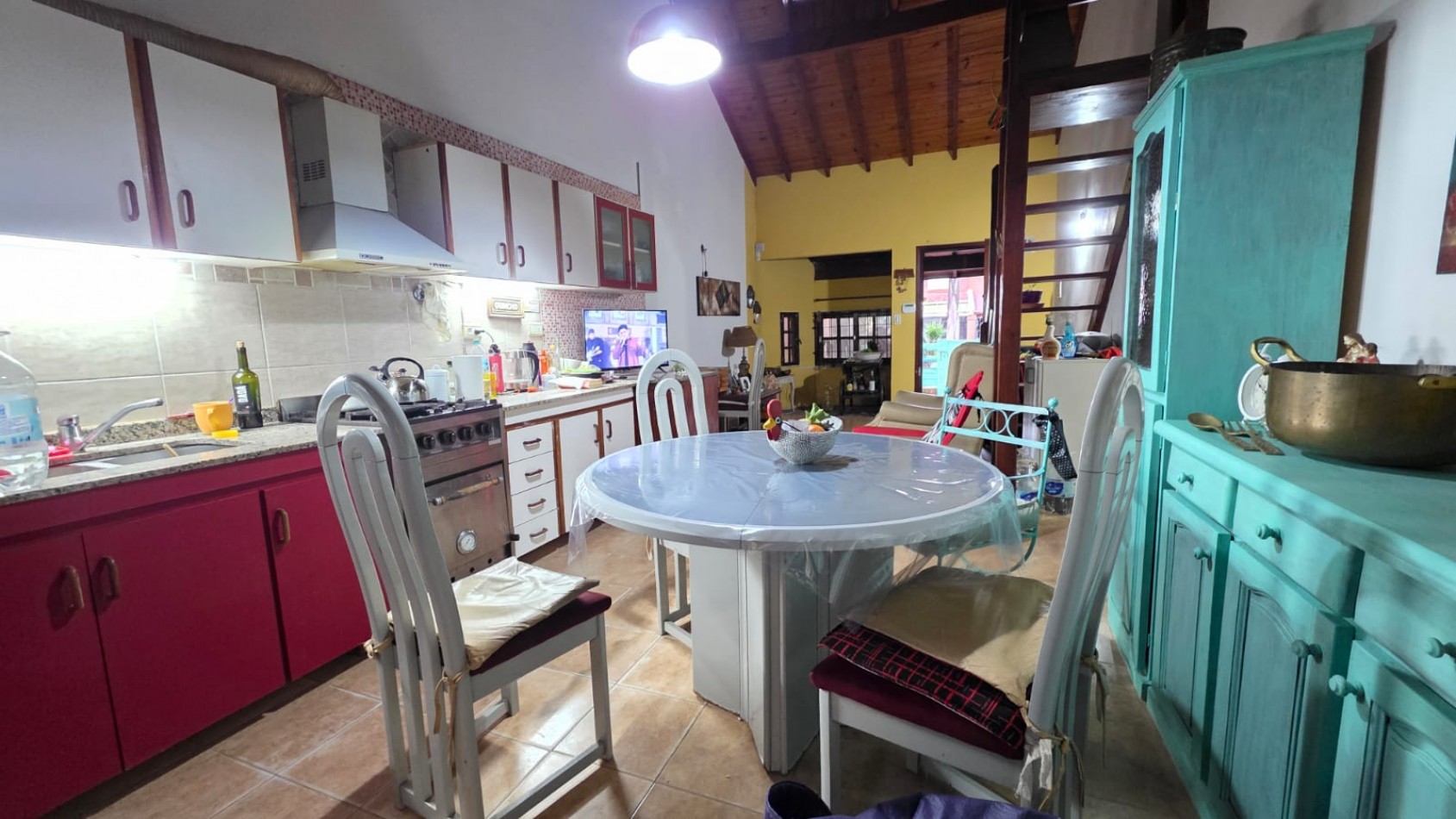 chalet de 4 ambientes sobre la calle La Rioja al 1100