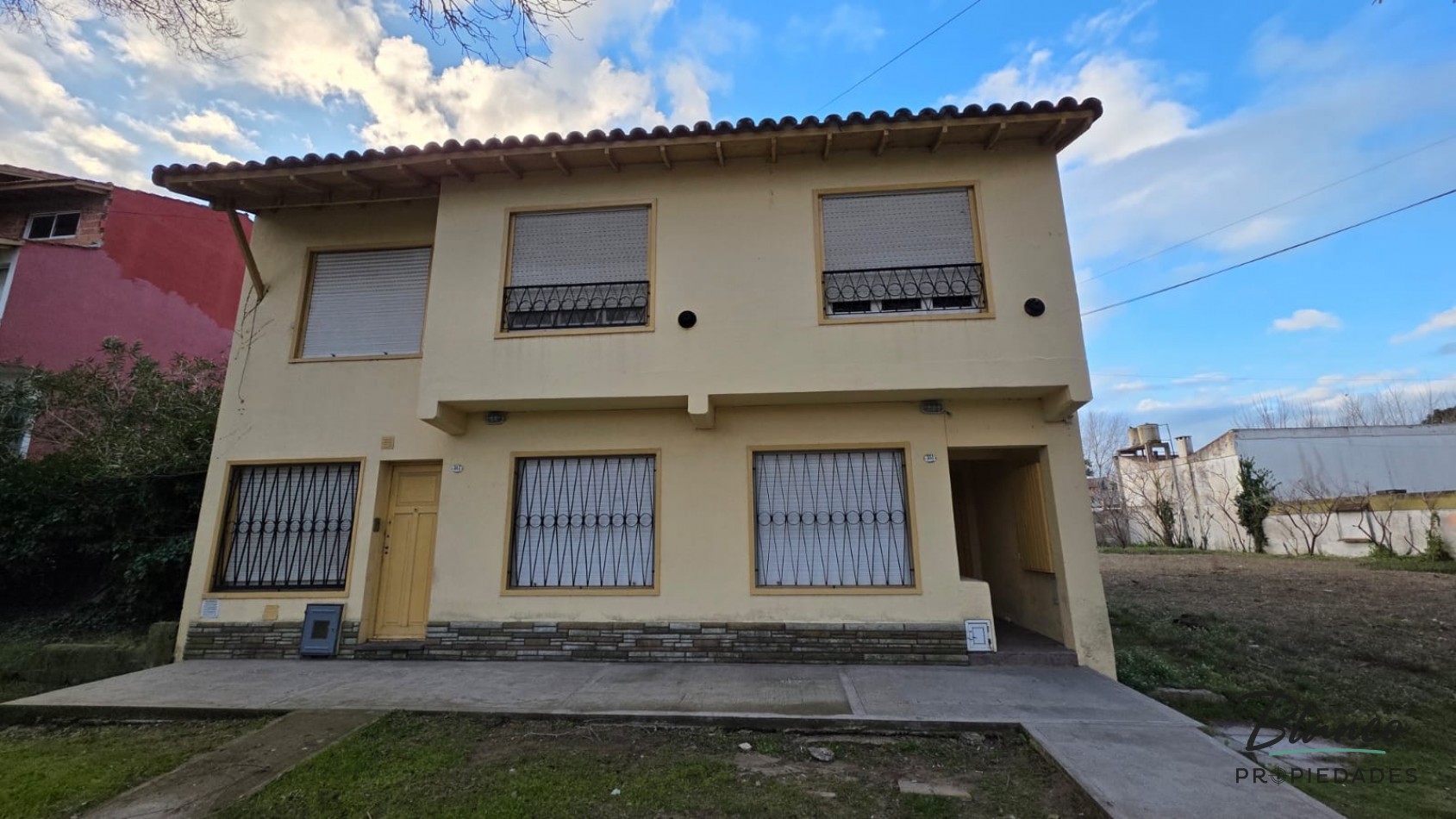 Hermoso Departamento de 3 ambientes con Gas natural - Ideal Para Vivienda Permanente!!!