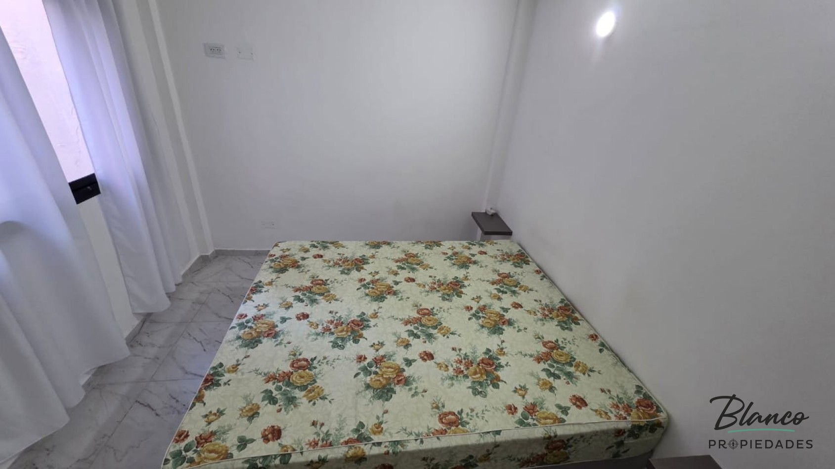 HERMOSO DPTO DE 3 AMBIENTES A MTS DEL MAR CON TERRAZA PROPIA!!!