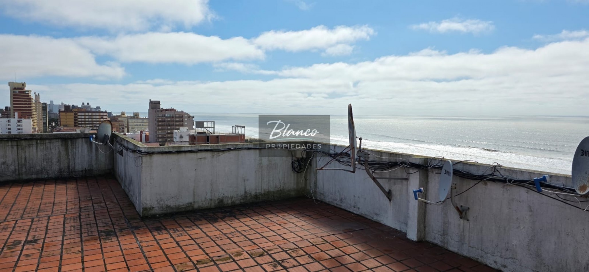 Oportunidad - Departamento 3 ambientes con vista al mar!!!