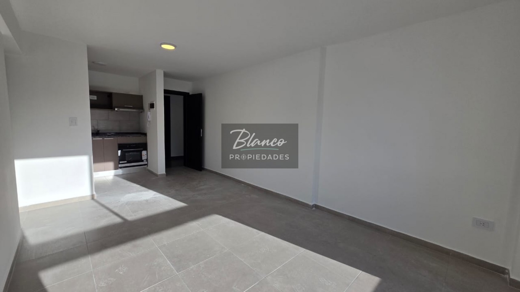 JANO III DEPARTAMENTO DE 2 AMBIENTES UF 1F