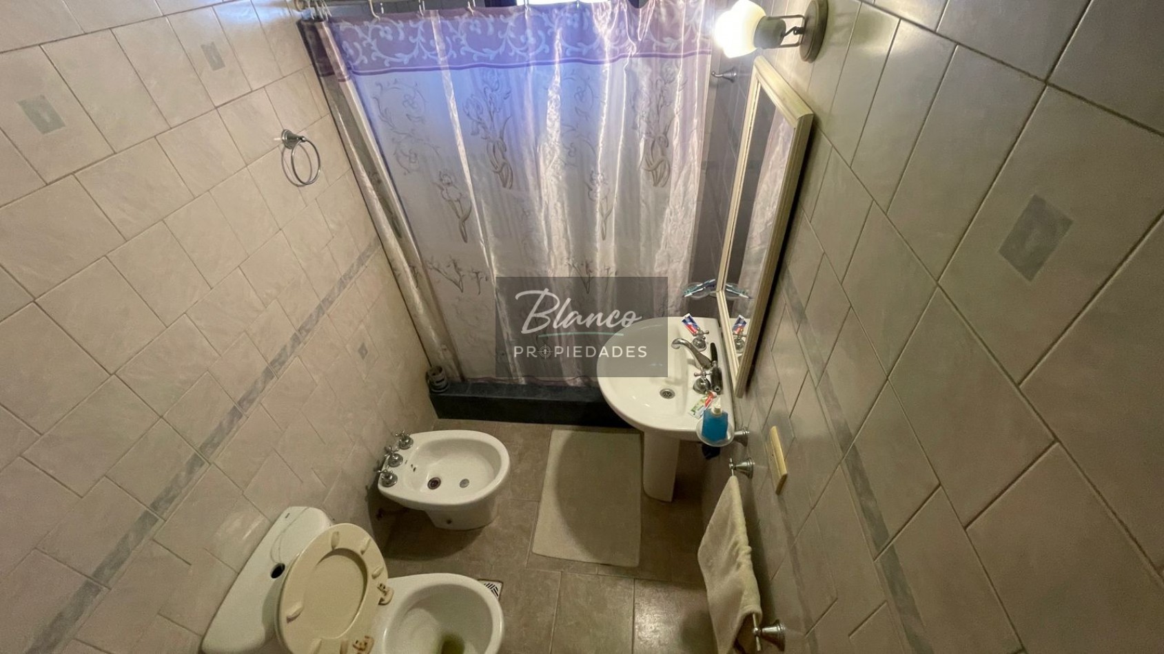 Hermosa casa en venta - Ideal para vivienda permanente!!!