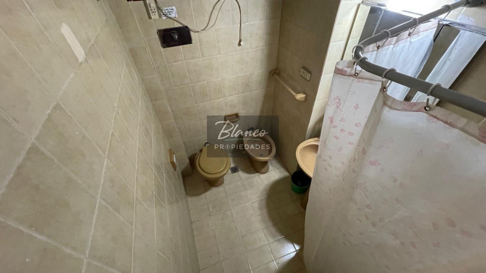 Oportunidad 2 Ambientes al frente en pleno centro