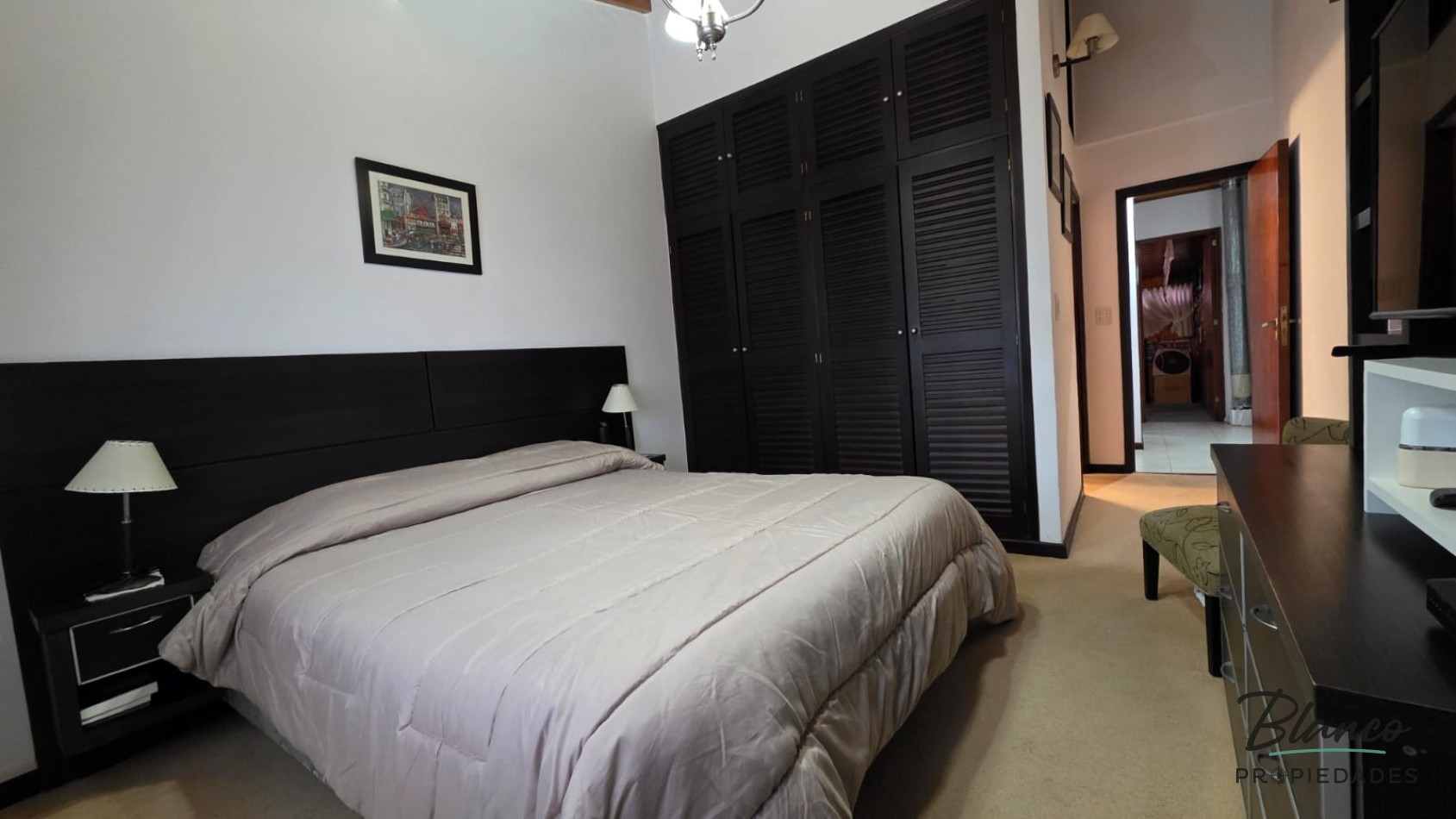  Importante Casa de Categoria de 6 Ambientes - Ideal Vivienda Permanente