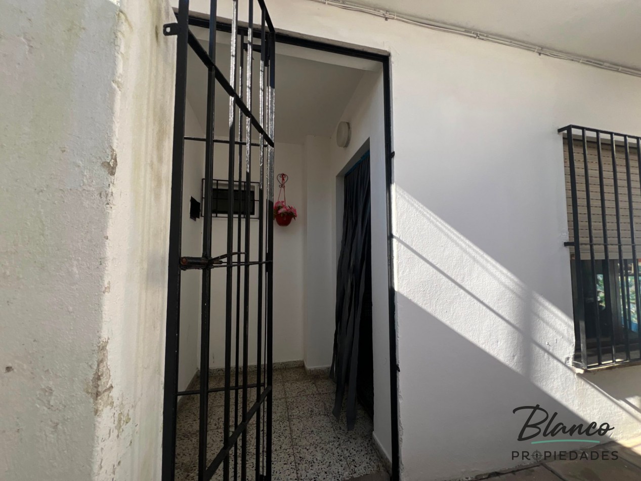  ¡Oportunidad en el centro! Depto 2 Ambientes en Planta Baja