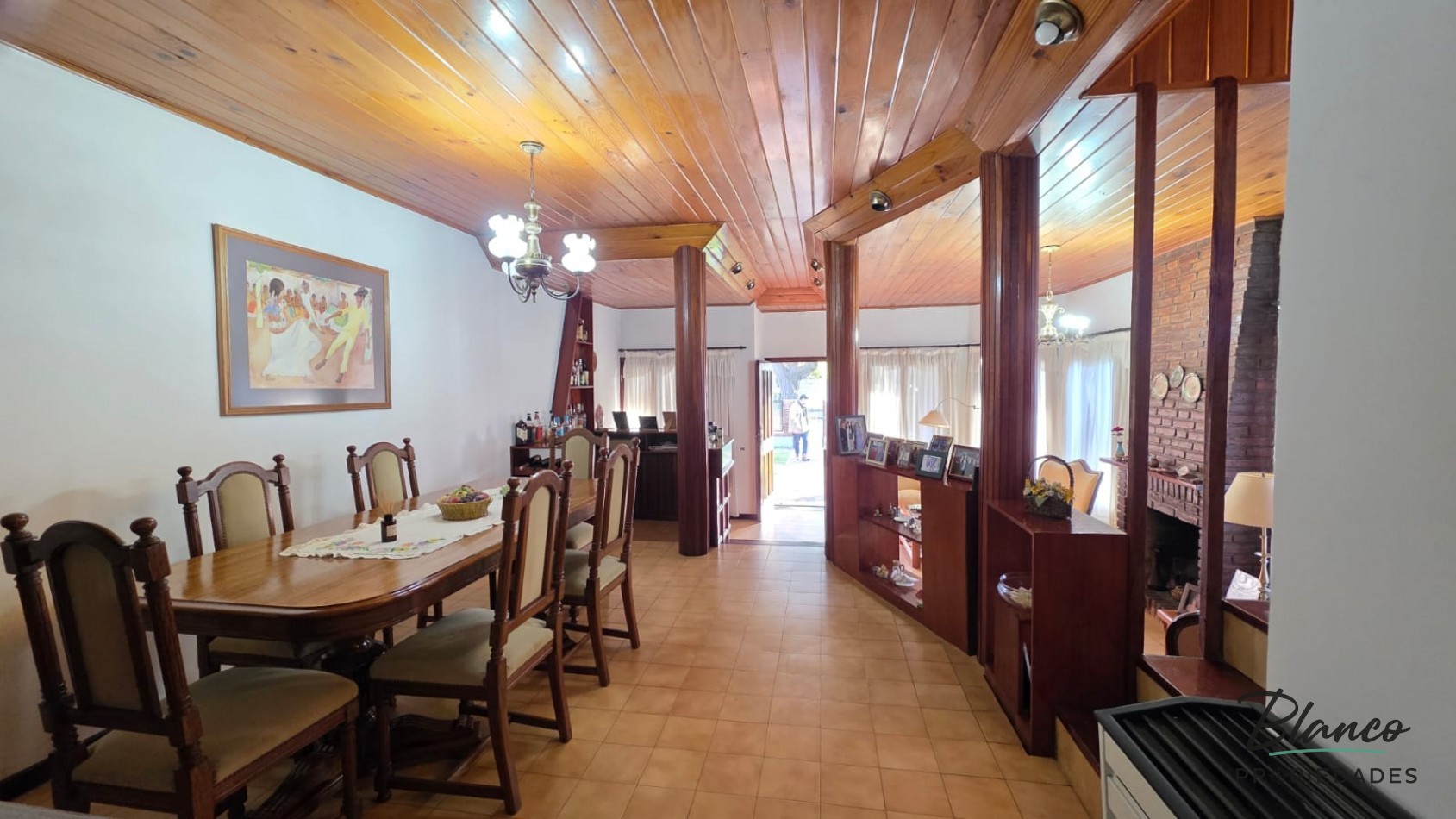  Importante Casa de Categoria de 6 Ambientes - Ideal Vivienda Permanente
