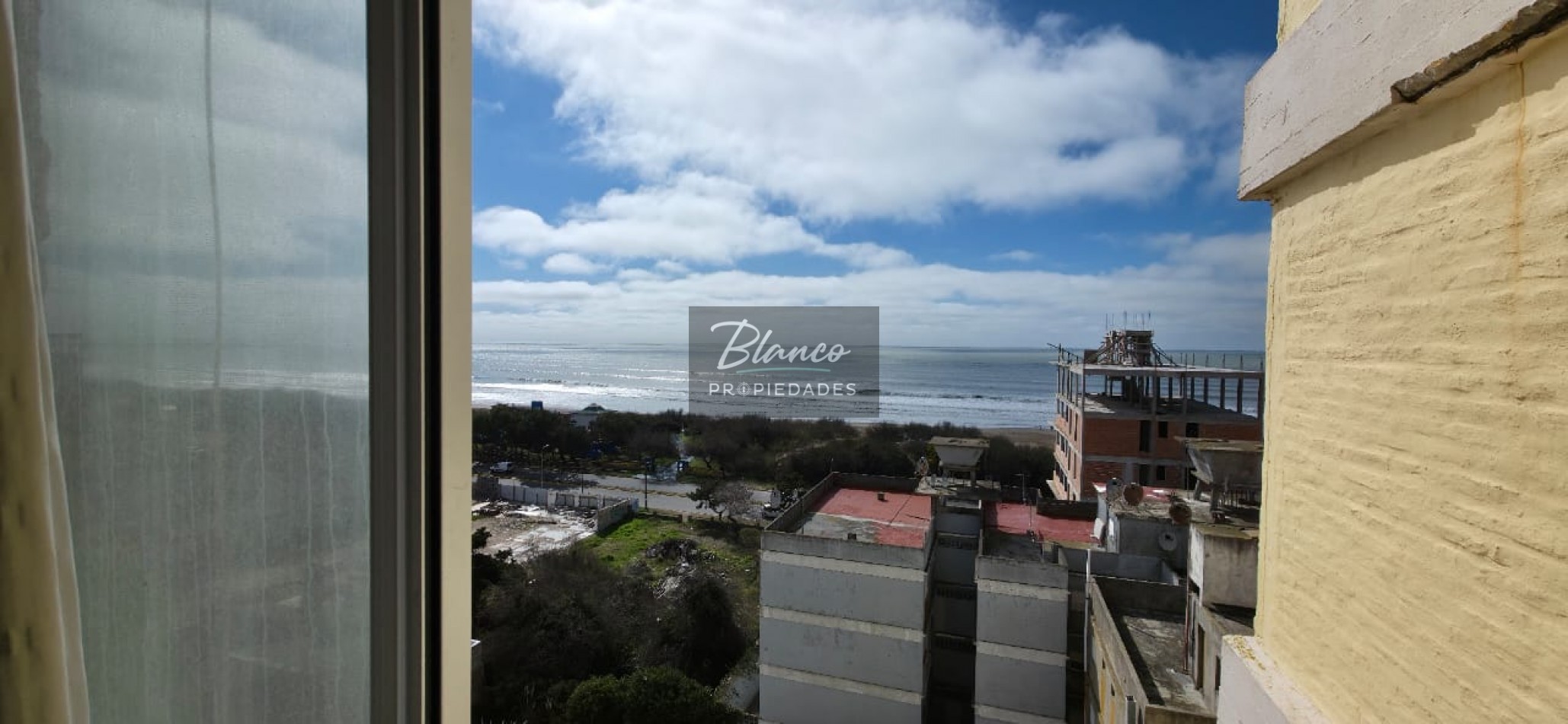 Oportunidad - Departamento 3 ambientes con vista al mar!!!