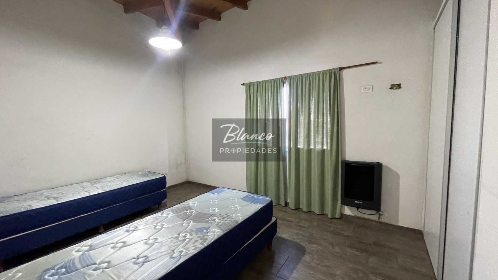 Hermoso 3 ambientes a 100mts del mar sin Expensas!!!