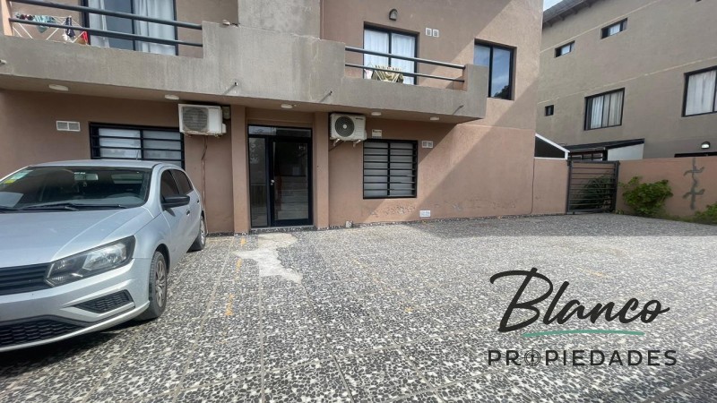 GRAN OPORTUNIDAD VENTA URGENTE DPTO 2 AMBIENTES CON COCHERA
