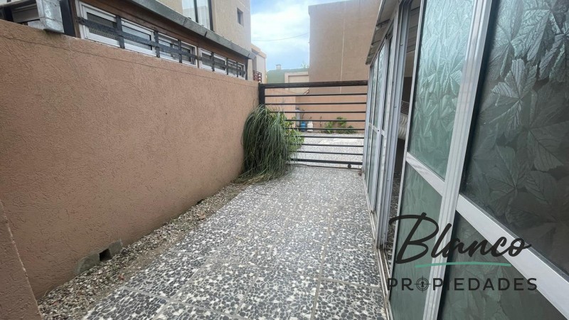 GRAN OPORTUNIDAD VENTA URGENTE DPTO 2 AMBIENTES CON COCHERA
