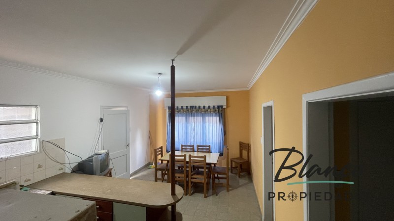OPORTUNIDAD CASA DE 3 AMBIENTES AL FRENTE!!!