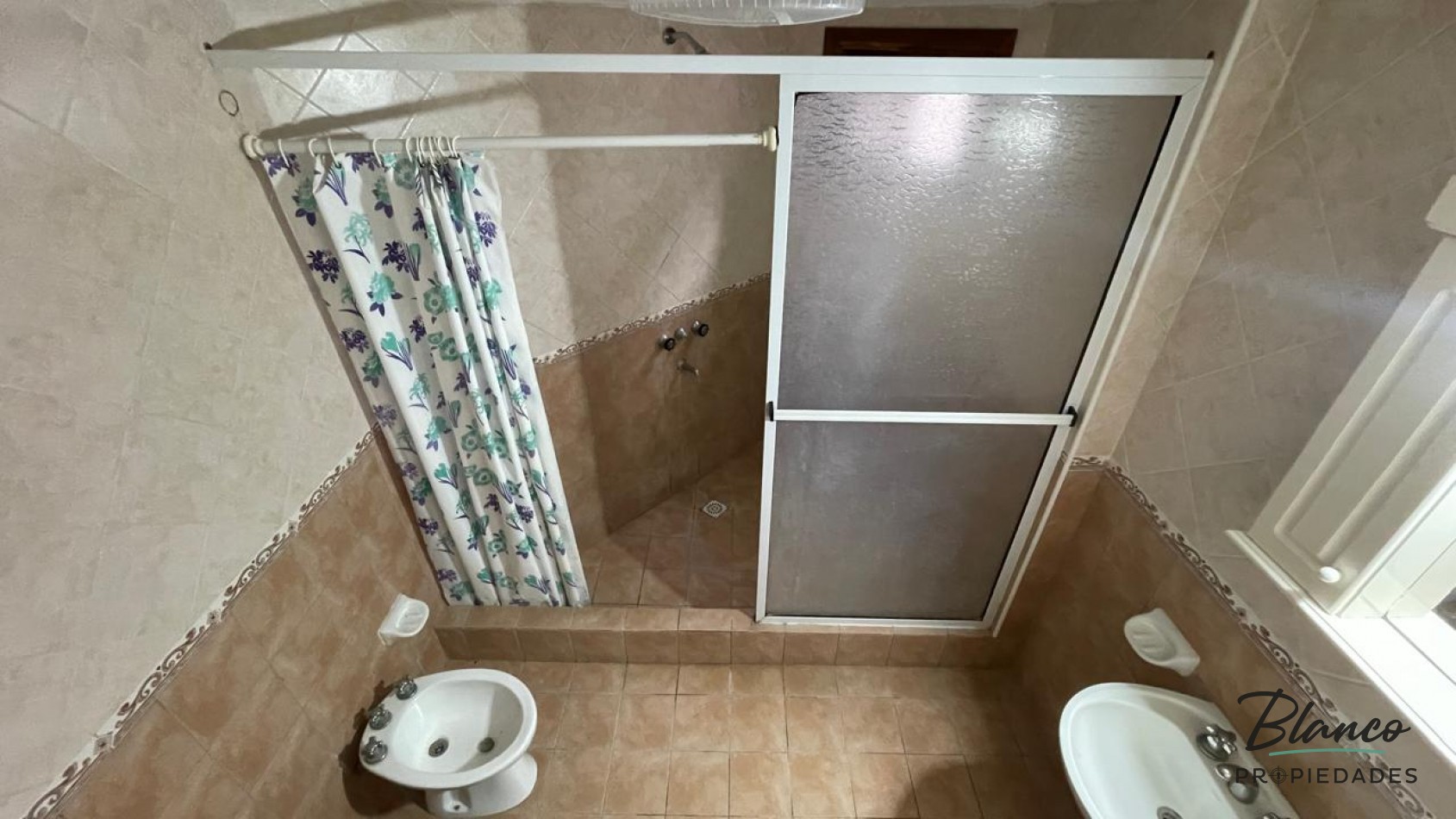 COMPLEJO DE DUPLEX EN VENTA - INDIVIDUAL O EN BLOCK