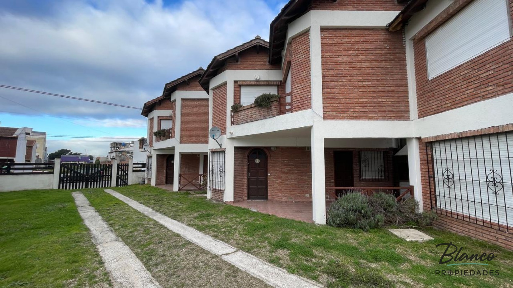 COMPLEJO DE DUPLEX EN VENTA - INDIVIDUAL O EN BLOCK