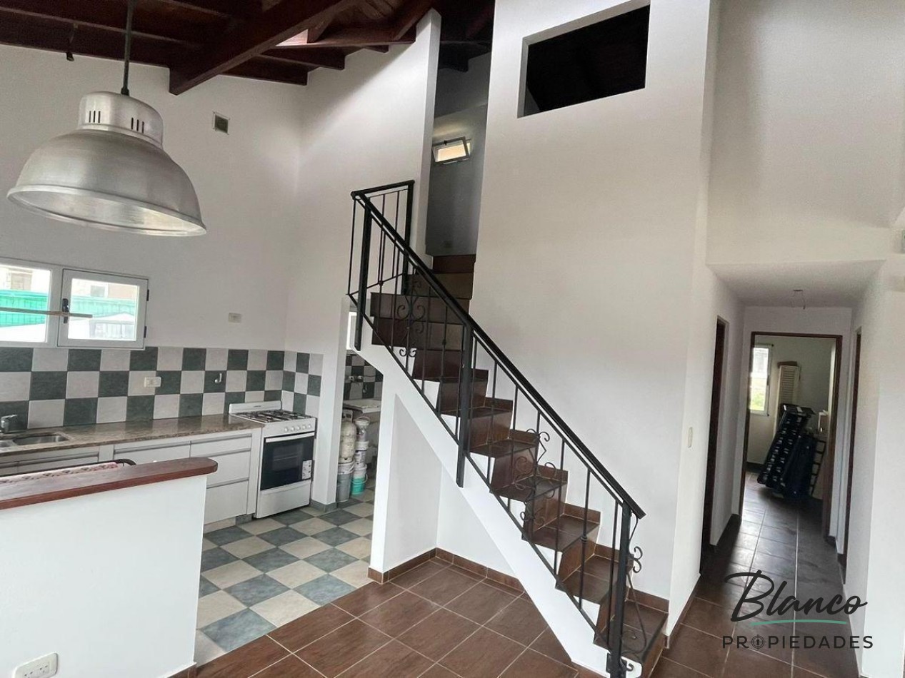 2 CASAS DE 4 AMB EN VENTA EN BARRIO SAN RAFAEL - VENTA EN BLOCK O INDIVIDUAL