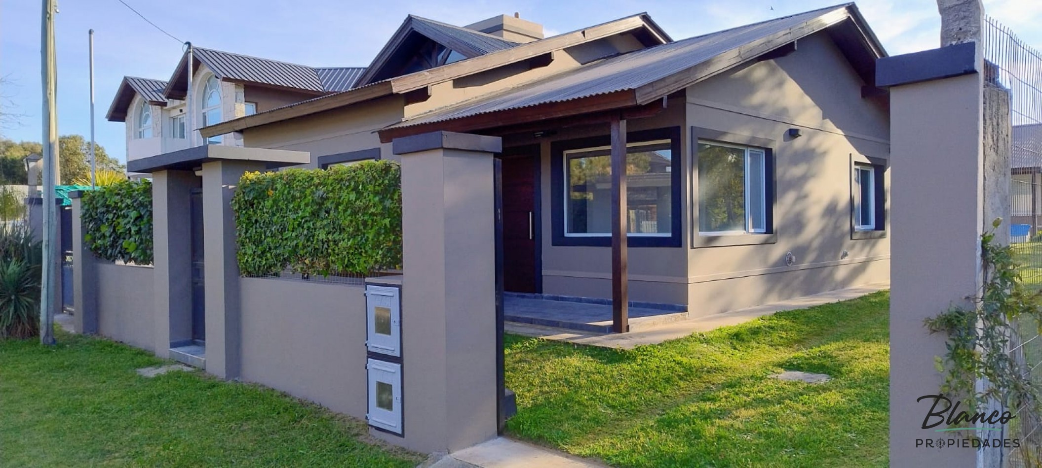 2 CASAS DE 4 AMB EN VENTA EN BARRIO SAN RAFAEL - VENTA EN BLOCK O INDIVIDUAL