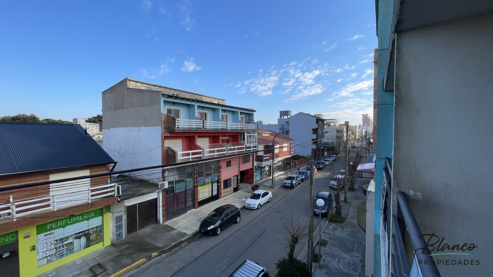 Hermoso 3 ambientes a 100mts del mar sin Expensas!!!