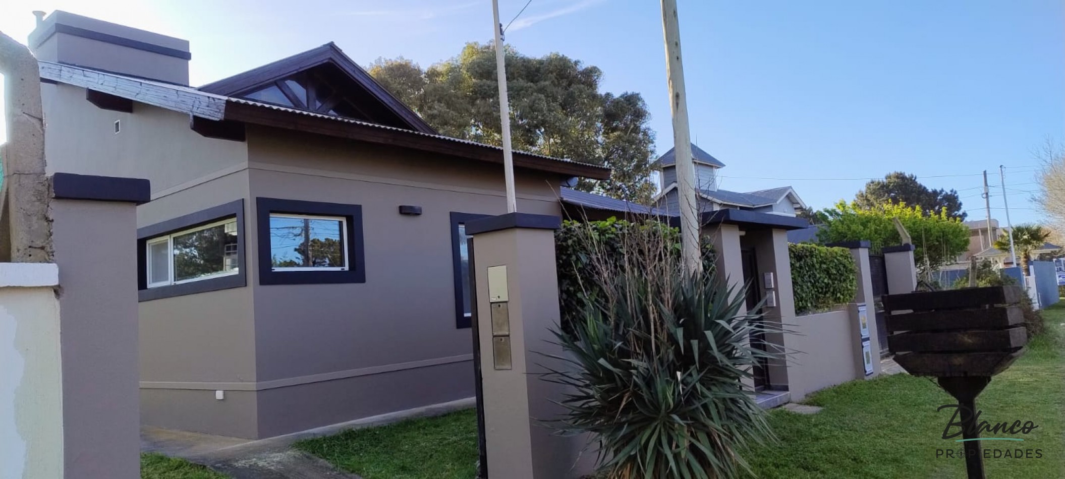 2 CASAS DE 4 AMB EN VENTA EN BARRIO SAN RAFAEL - VENTA EN BLOCK O INDIVIDUAL