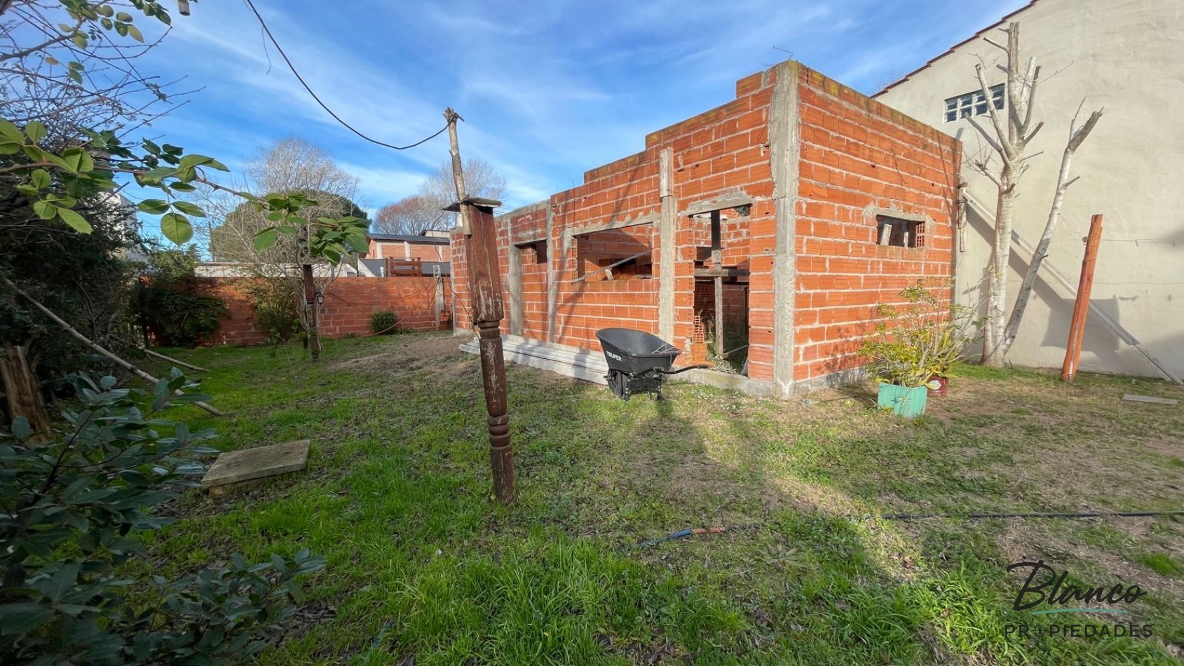 Hermosa casa en venta - Ideal para vivienda permanente!!!
