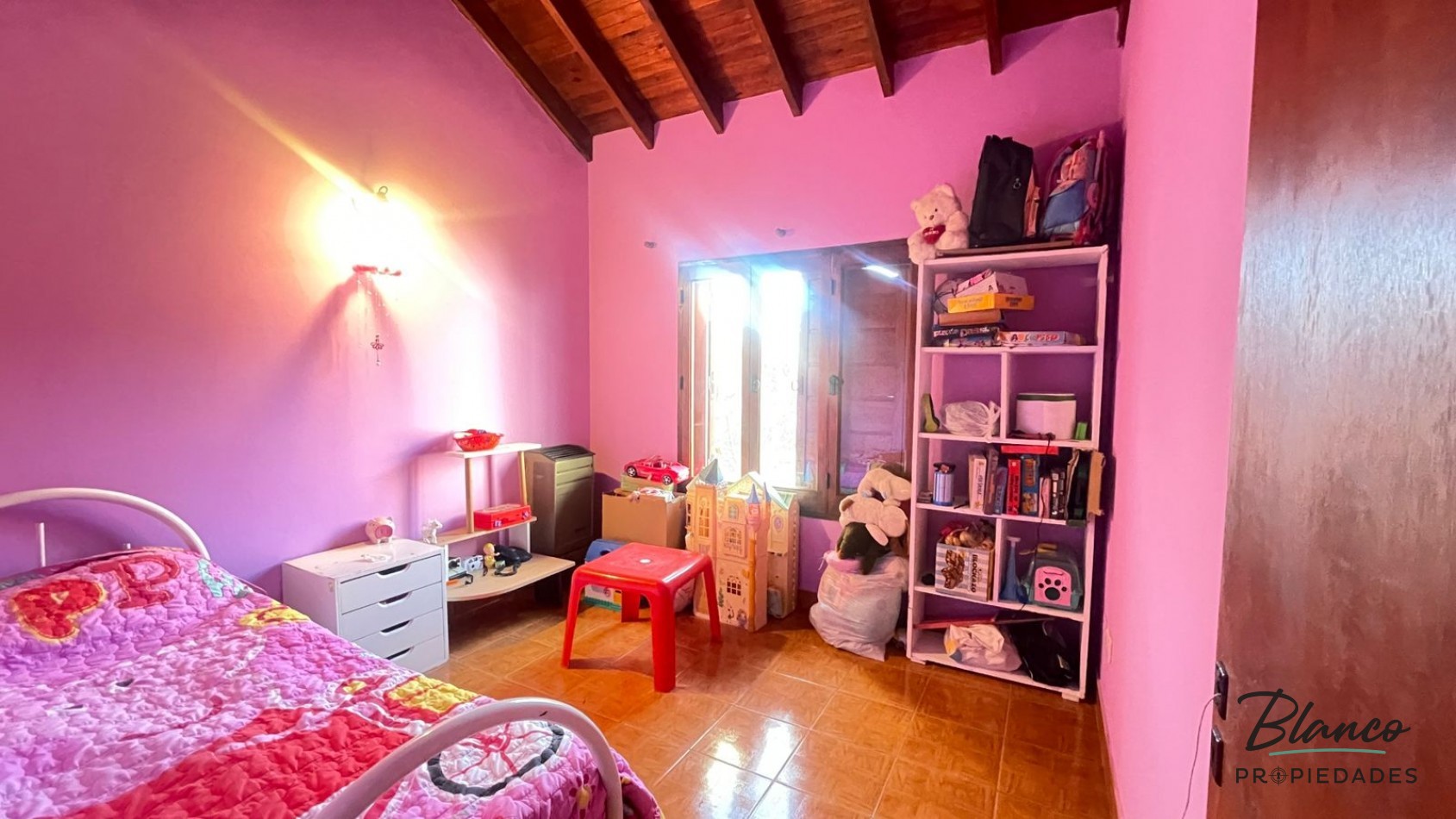 Hermosa casa en venta - Ideal para vivienda permanente!!!