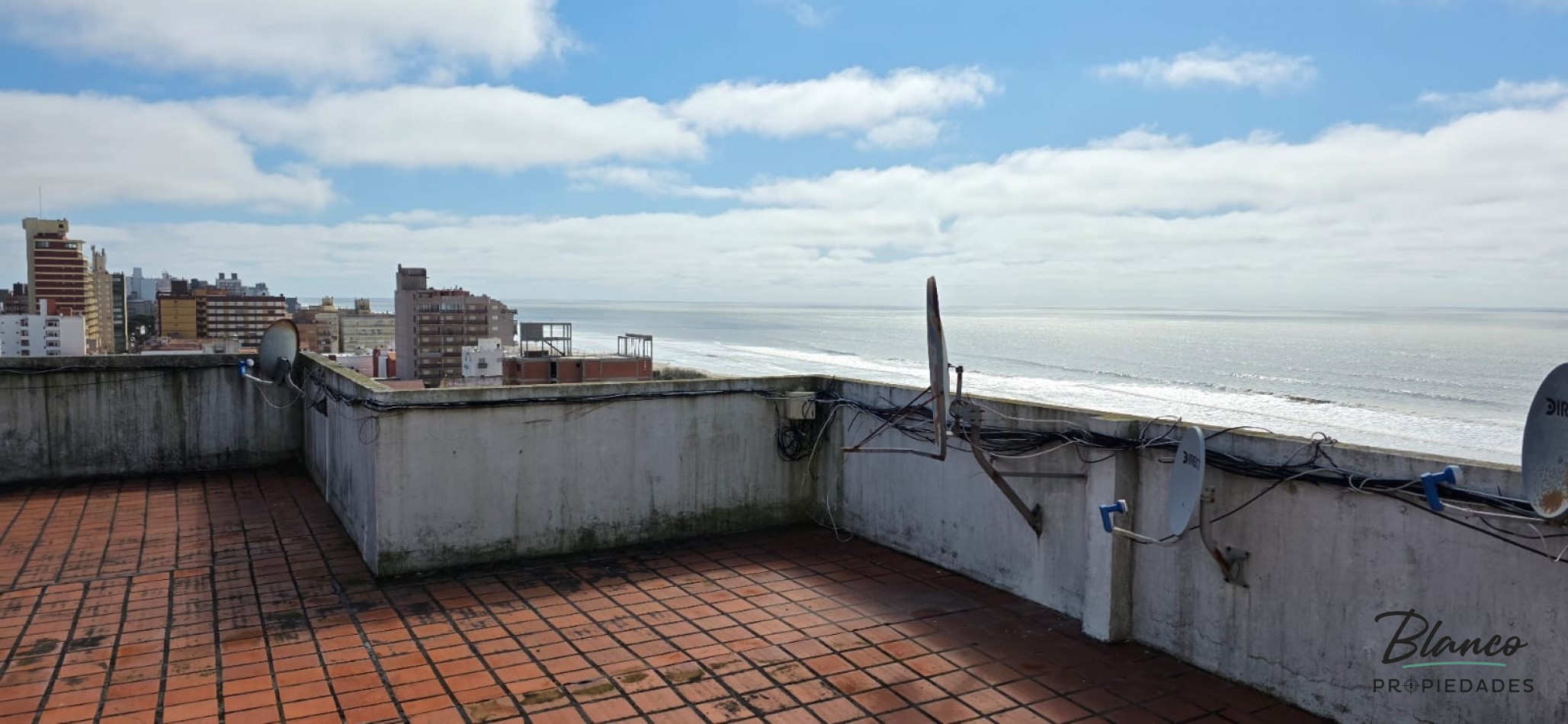 Oportunidad - Departamento 3 ambientes con vista al mar!!!