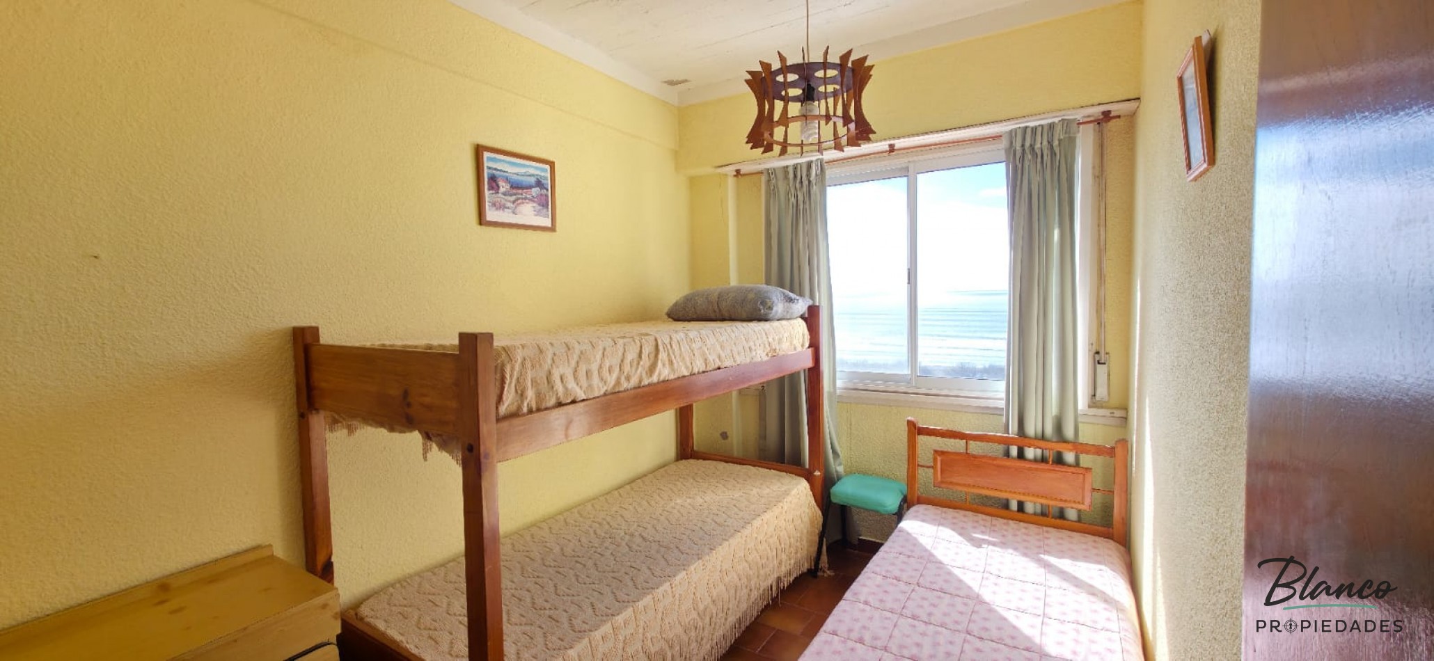 Oportunidad - Departamento 3 ambientes con vista al mar!!!