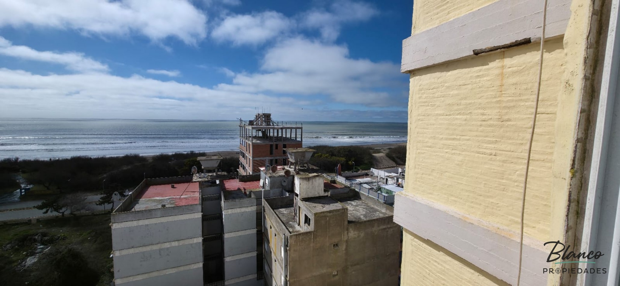 Oportunidad - Departamento 3 ambientes con vista al mar!!!
