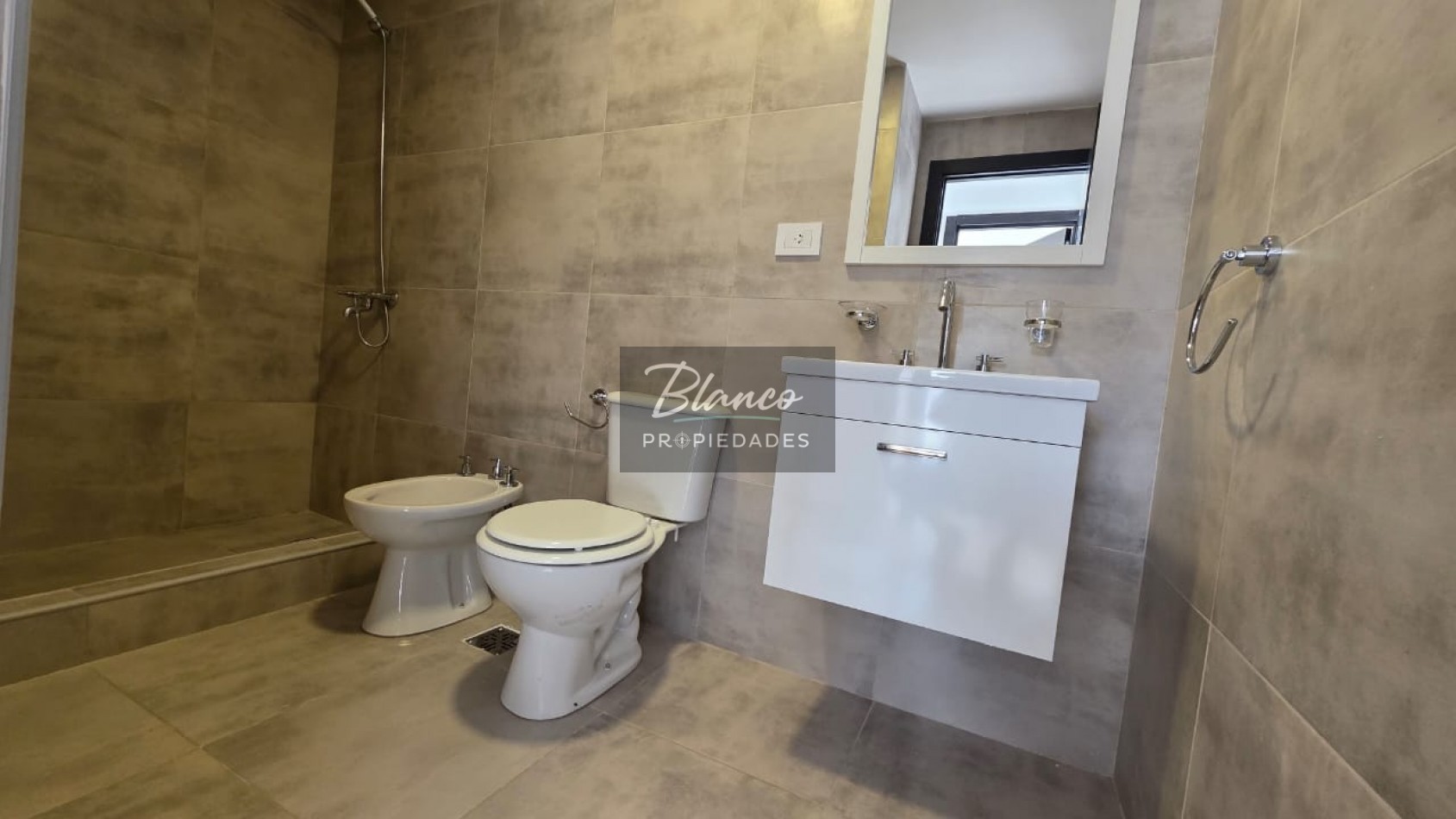 JANO III DEPARTAMENTO DE 2 AMBIENTES UF 1F