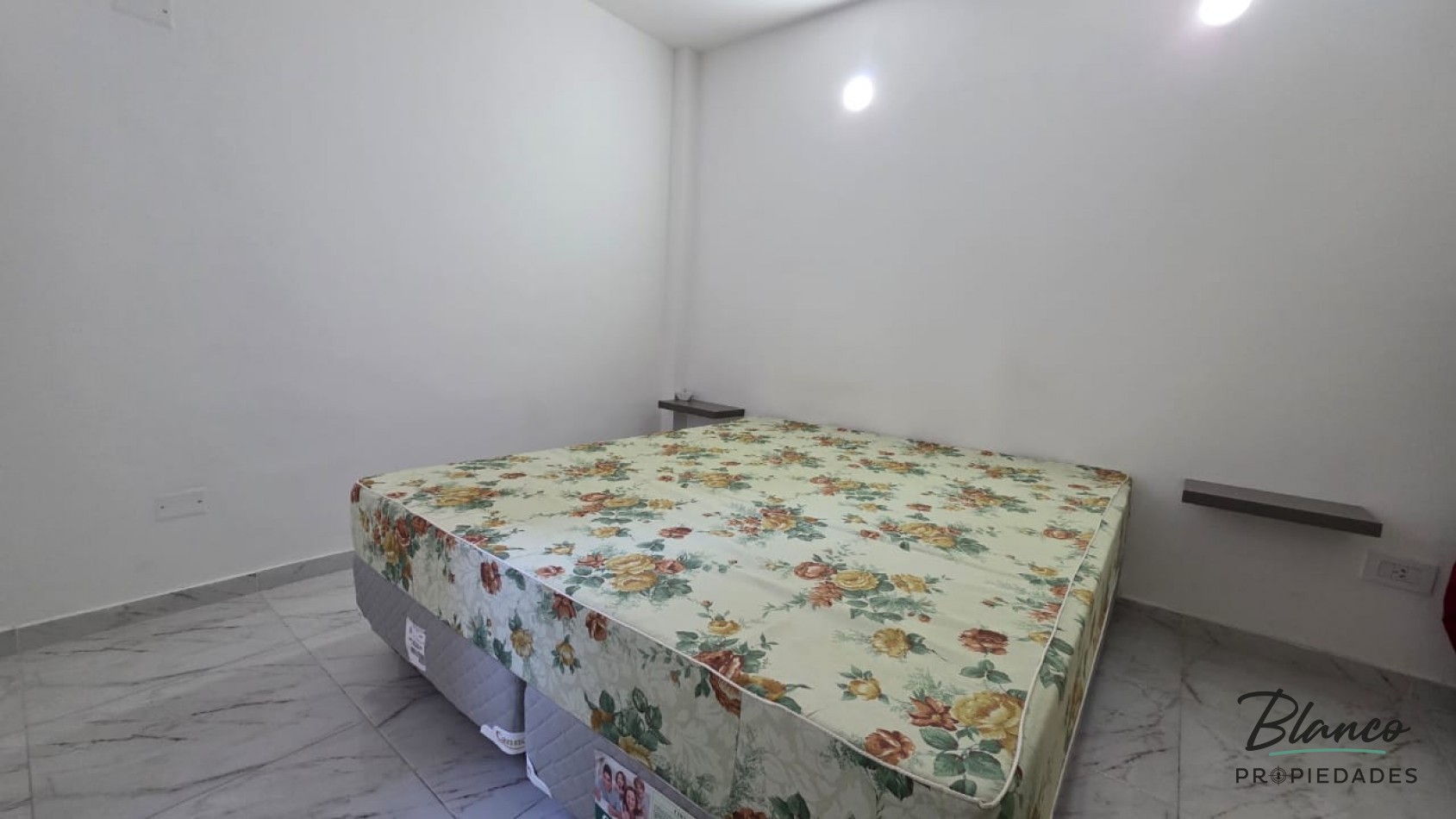 HERMOSO DPTO DE 3 AMBIENTES A MTS DEL MAR CON TERRAZA PROPIA!!!