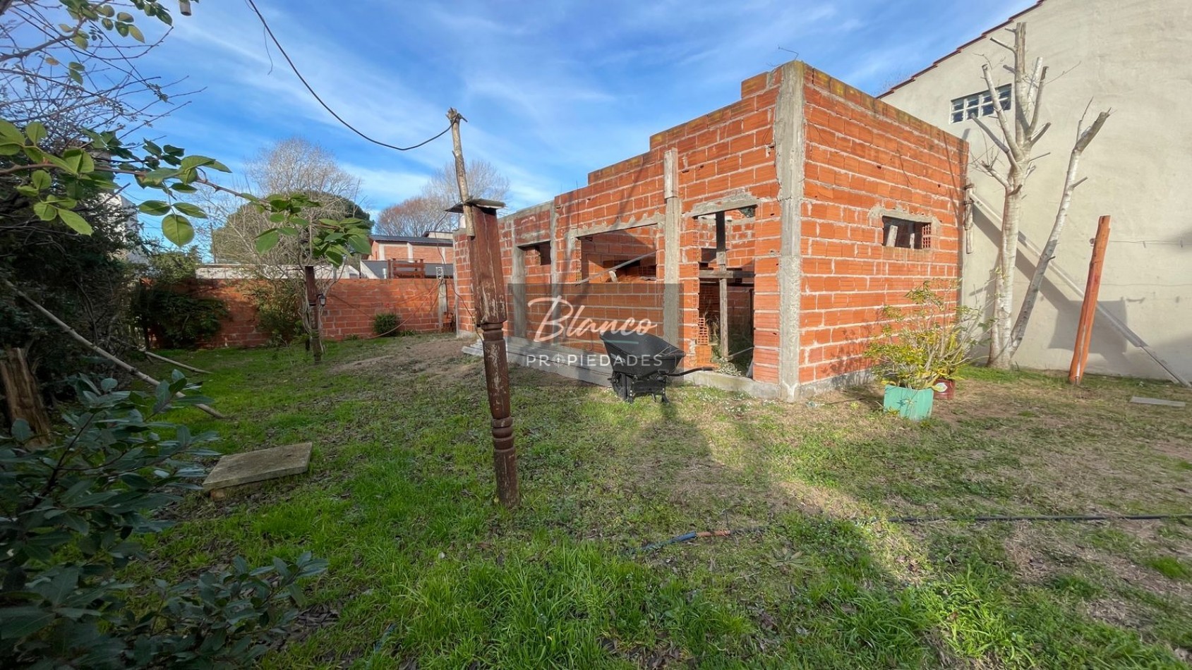 Hermosa casa en venta - Ideal para vivienda permanente!!!