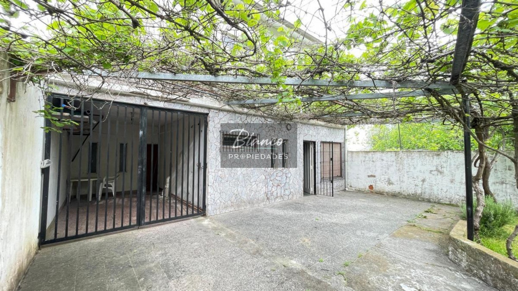 Casa de 5 ambientes amplios - Ideal para vivienda permanente