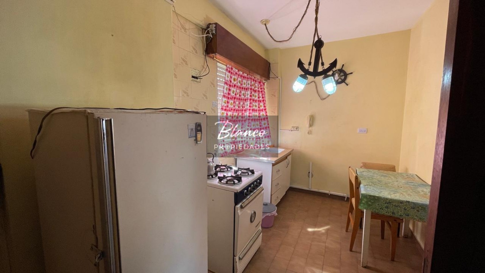 Oportunidad 2 Ambientes al frente en pleno centro