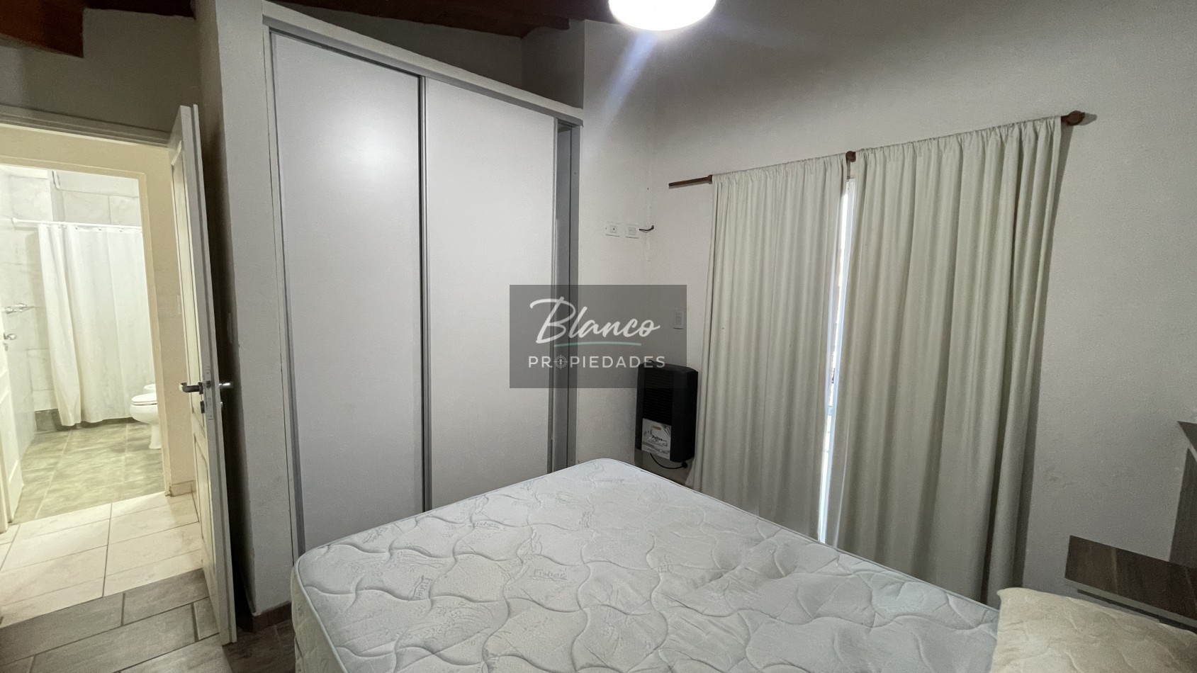 Hermoso 3 ambientes a 100mts del mar sin Expensas!!!