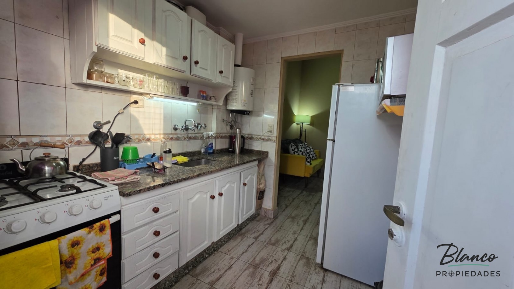 Hermoso Departamento de 3 ambientes con Gas natural - Ideal Para Vivienda Permanente!!!