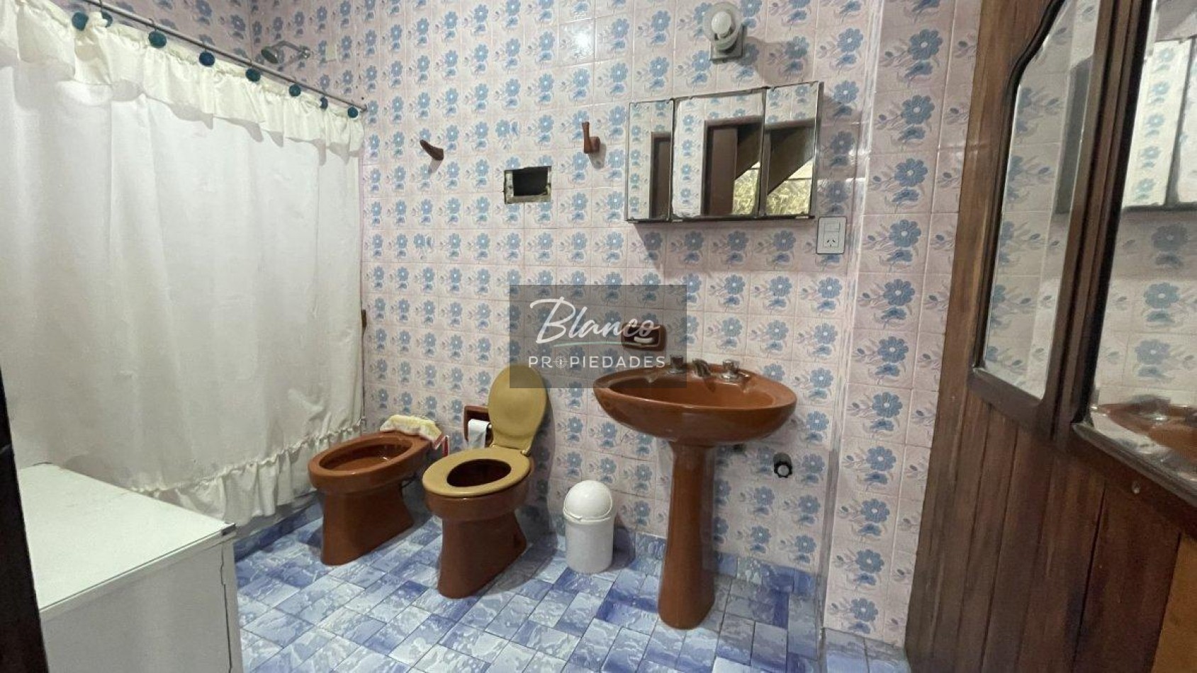 Casa de 5 ambientes amplios - Ideal para vivienda permanente