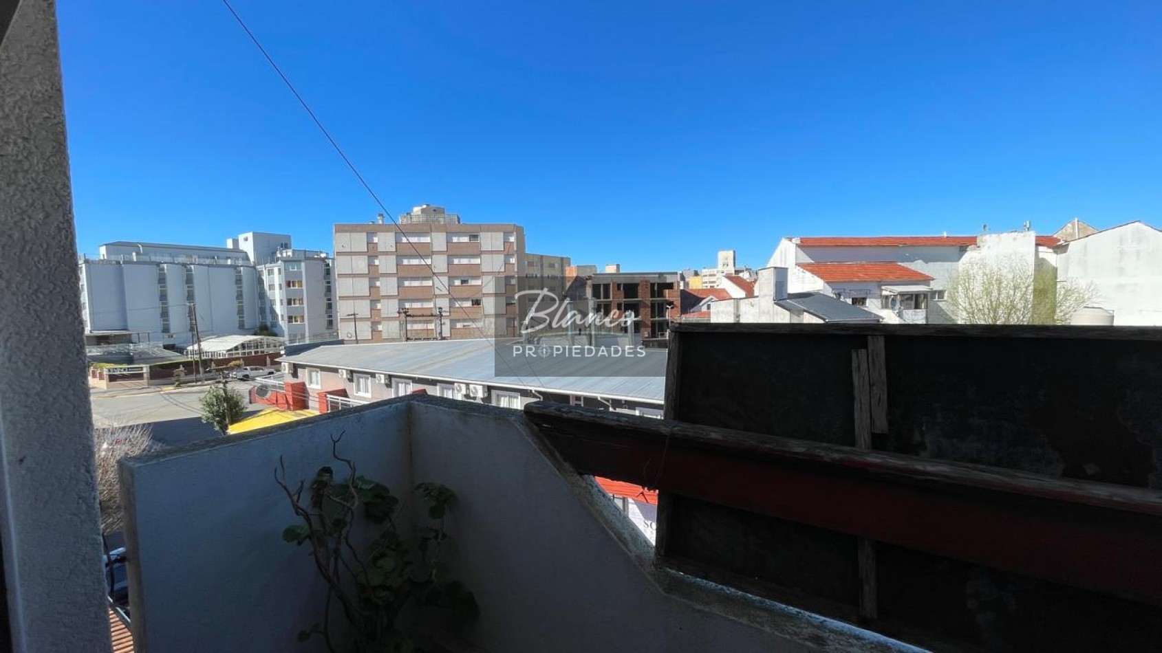 Oportunidad 2 Ambientes al frente en pleno centro