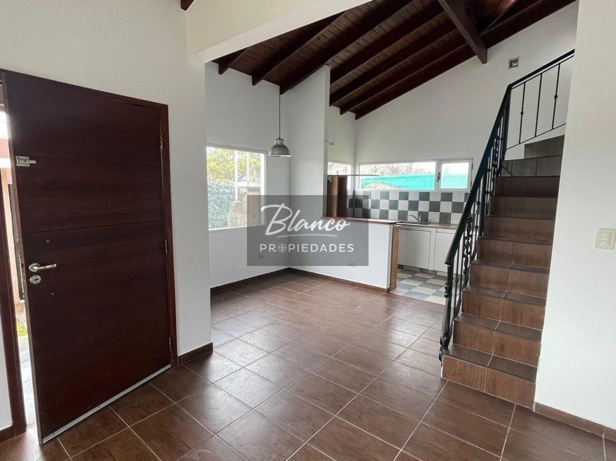 2 CASAS DE 4 AMB EN VENTA EN BARRIO SAN RAFAEL - VENTA EN BLOCK O INDIVIDUAL