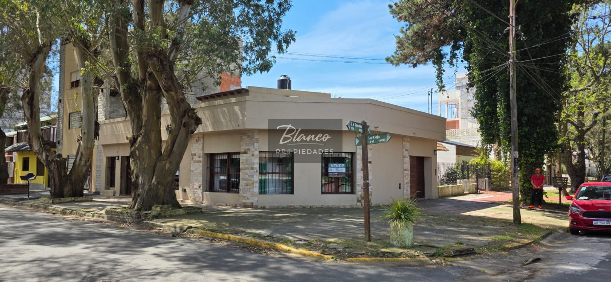 Hermosa Casa en venta - Ideal para vivienda permanente