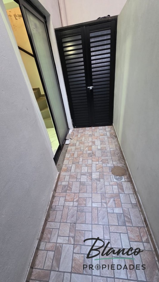 HERMOSO DPTO DE 3 AMBIENTES A MTS DEL MAR CON TERRAZA PROPIA!!!