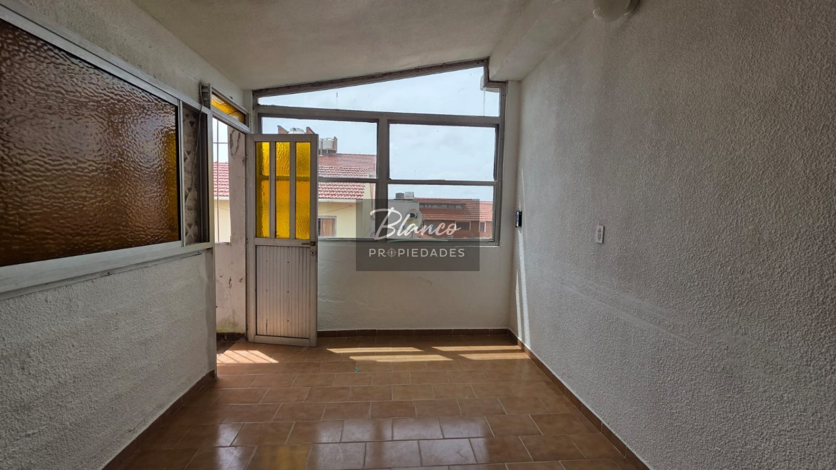 DEPARTAMENTO SIN EXPENSAS A METROS DEL MAR