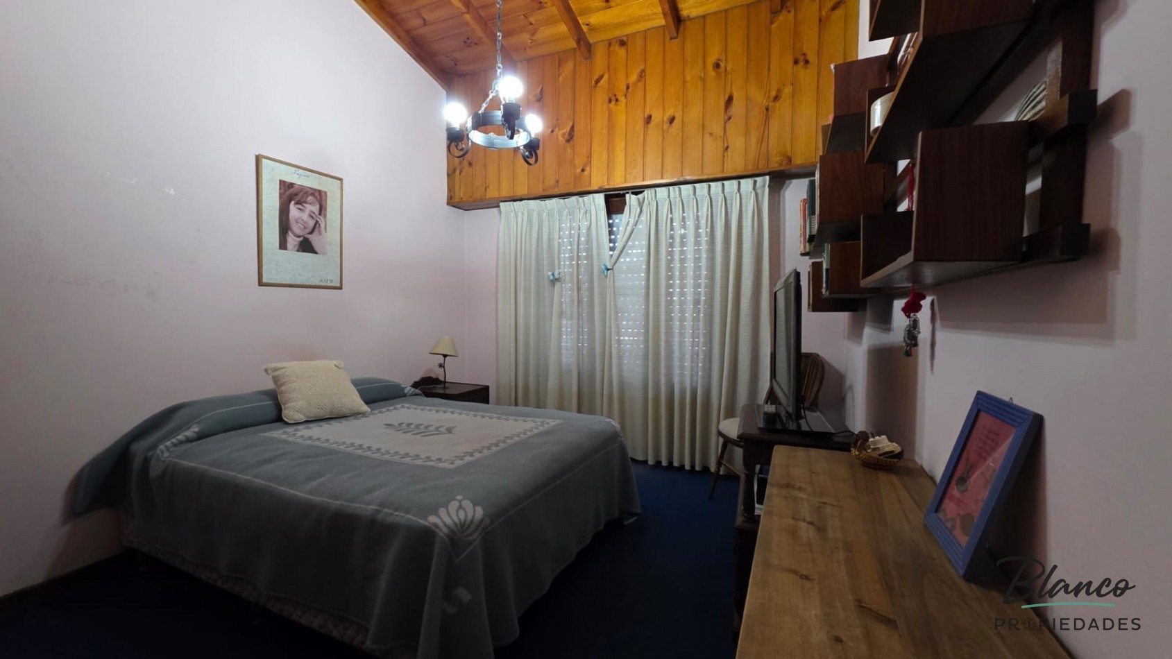  Importante Casa de Categoria de 6 Ambientes - Ideal Vivienda Permanente