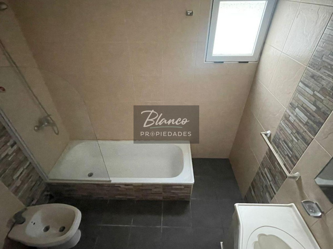 2 CASAS DE 4 AMB EN VENTA EN BARRIO SAN RAFAEL - VENTA EN BLOCK O INDIVIDUAL