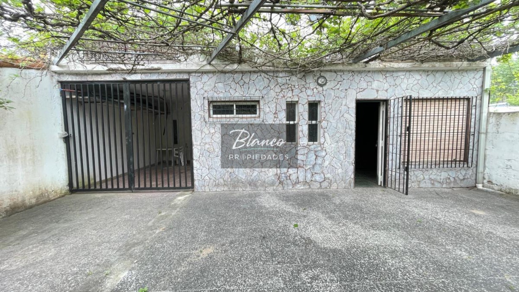 Casa de 5 ambientes amplios - Ideal para vivienda permanente