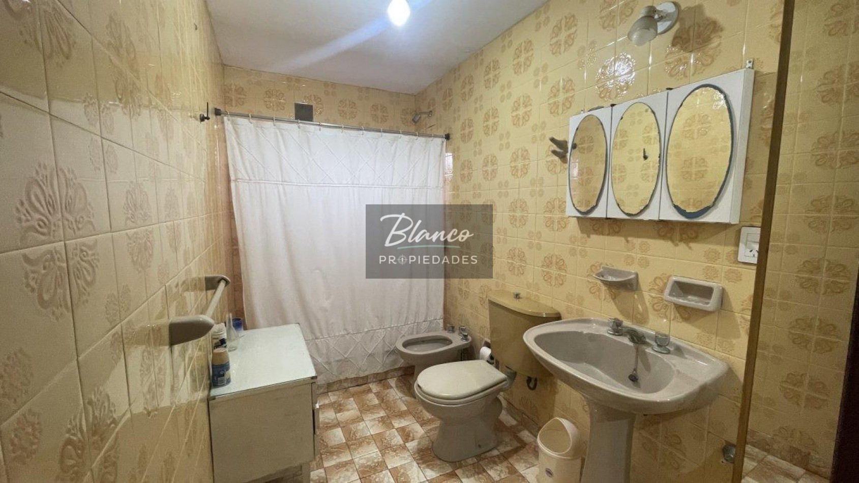 Casa de 5 ambientes amplios - Ideal para vivienda permanente