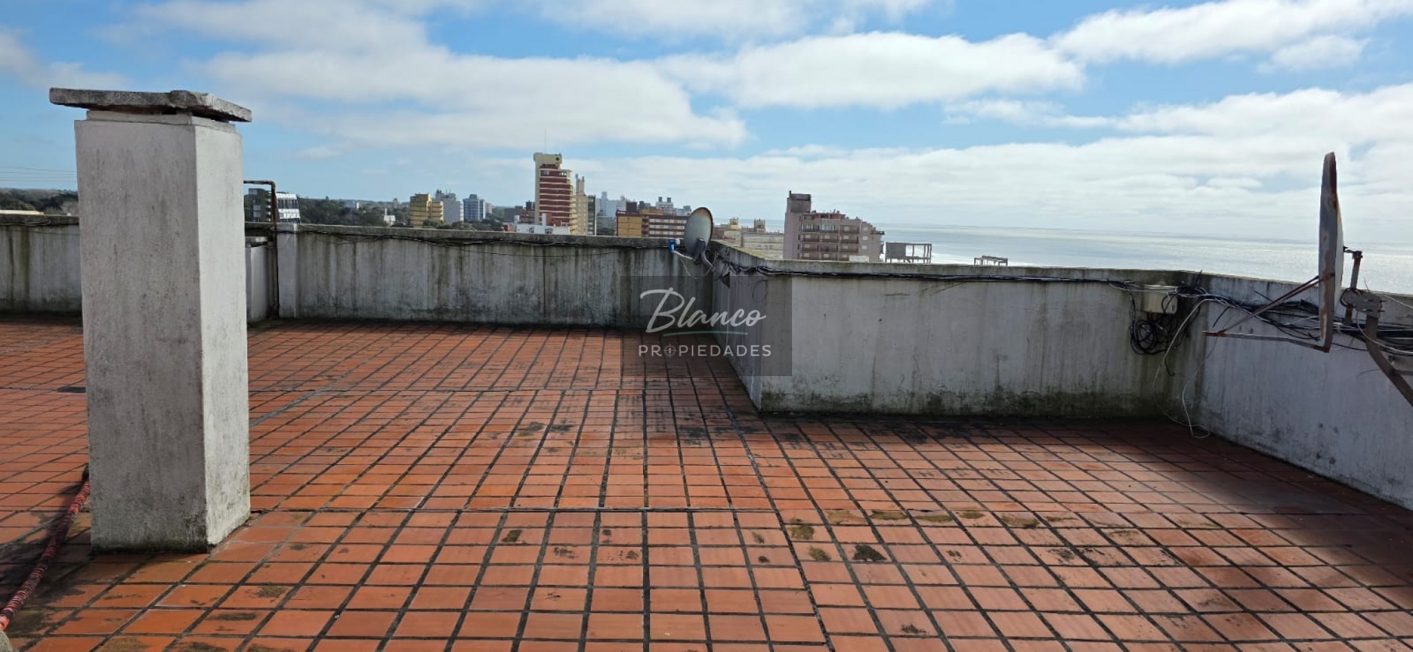Oportunidad - Departamento 3 ambientes con vista al mar!!!
